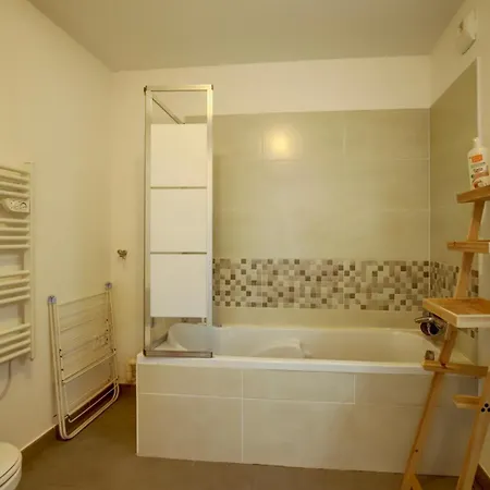 Le Beau Troubadour Climatisation Centre-ville Apartment *